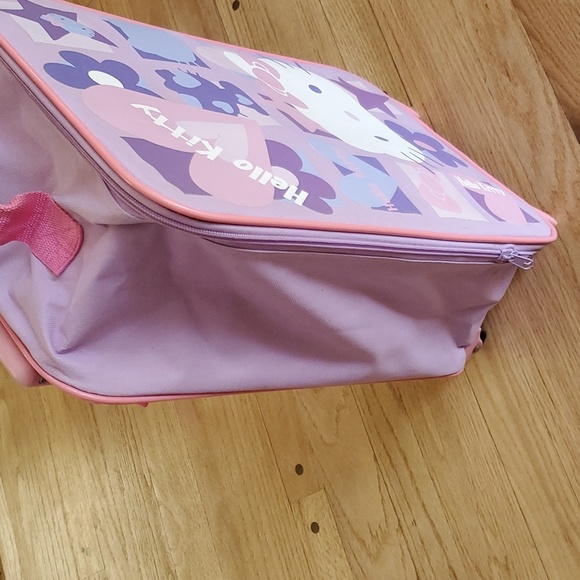 Hello Kitty Luggage - Picture 2 of 13